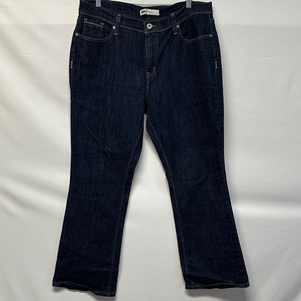 Levi's Women's 515 Boot Cut Jeans - Dark Blue EUC - Picture 2 of 6